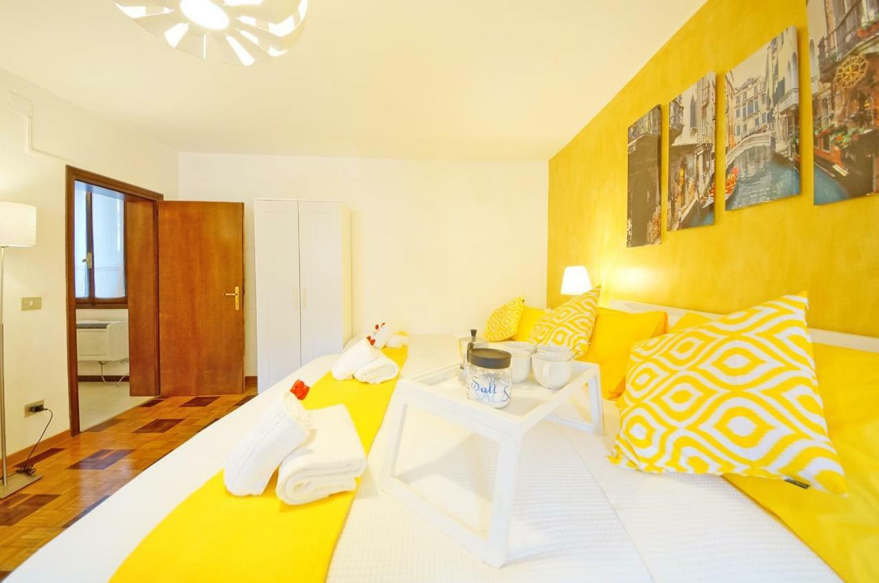 Calle Dei Fabbri Apartment Венеція Екстер'єр фото